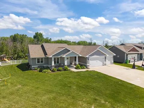 n8231 Big Lake Lane, Sherwood, WI 54169