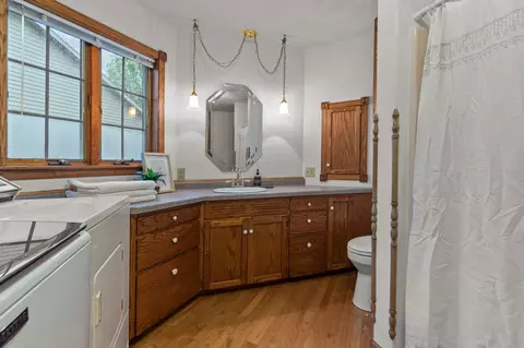 Bath - 17 Pamela Ct, Appleton, WI 54915 photo 1 of 5