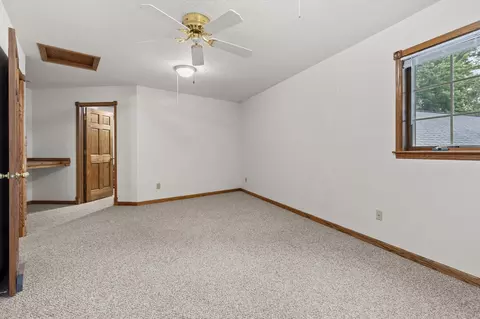 Bedroom - 17 Pamela Ct, Appleton, WI 54915 photo 9 of 11