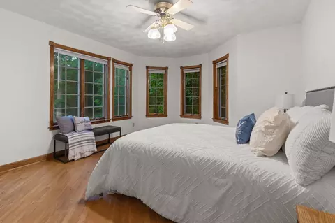 Bedroom - 17 Pamela Ct, Appleton, WI 54915 photo 1 of 11