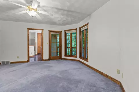 Bedroom - 17 Pamela Ct, Appleton, WI 54915 photo 6 of 11