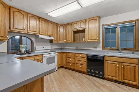 Kitchen - 17 Pamela Ct, Appleton, WI 54915 photo 1 of 5