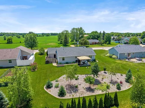 View/Area - 567 Fair St, Wrightstown, WI 54180 photo 4 of 8
