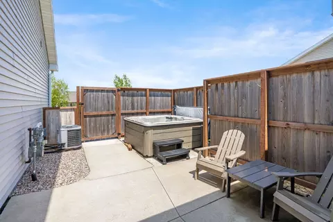 Exterior - 567 Fair St, Wrightstown, WI 54180 photo 10 of 14