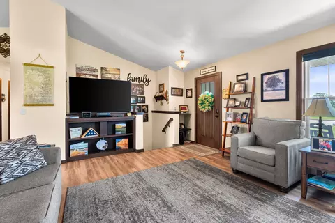 Entry Way - 567 Fair St, Wrightstown, WI 54180 photo 1 of 2
