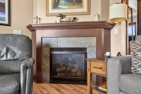 Living - 567 Fair St, Wrightstown, WI 54180 photo 2 of 3