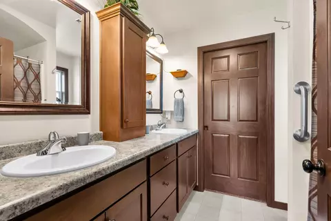 Bath - 567 Fair St, Wrightstown, WI 54180 photo 1 of 2