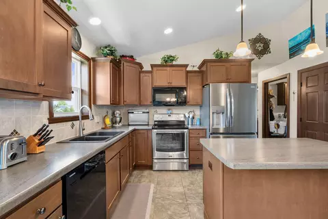 Kitchen - 567 Fair St, Wrightstown, WI 54180 photo 2 of 4