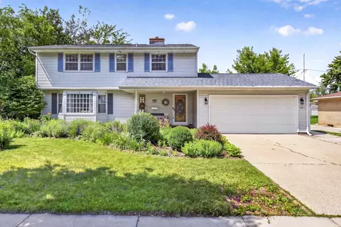 700 E Lindbergh St, Appleton, WI 54911