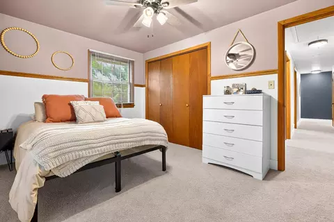 Bedroom - 700 E Lindbergh St, Appleton, WI 54911 photo 6 of 10