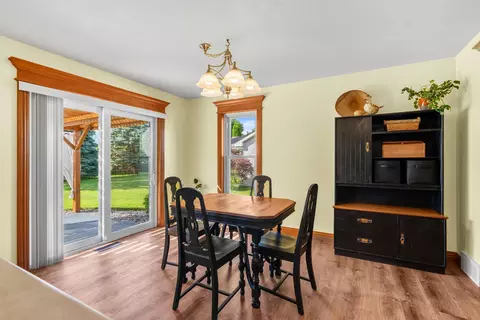 Dining - 4501 N Stonebridge Ct, Appleton, WI 54913 photo 1 of 1