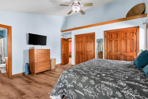 Bedroom - 4501 N Stonebridge Ct, Appleton, WI 54913 photo 2 of 6