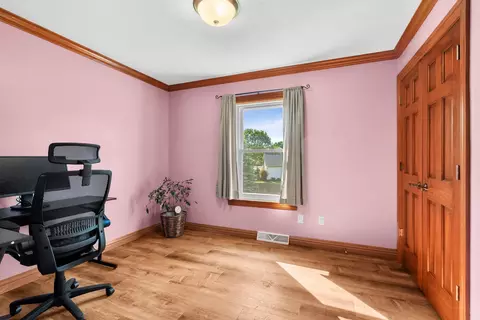 Bedroom - 4501 N Stonebridge Ct, Appleton, WI 54913 photo 6 of 6