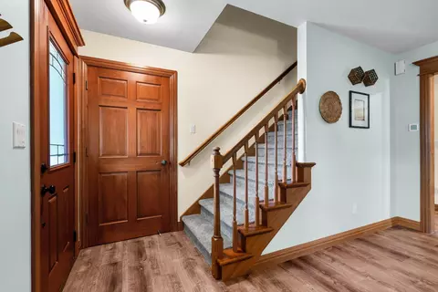 Entry Way - 4501 N Stonebridge Ct, Appleton, WI 54913 photo 1 of 2