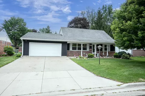 430 Fairview Way, Shawano, WI 54166