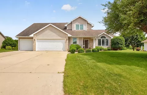 465 Winding Waters Way, De Pere, WI 54115