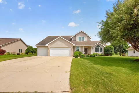 465 Winding Waters Way, De Pere, WI 54115