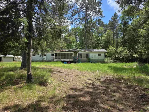 w12565 Island Lake Lane, Crivitz, WI 54114