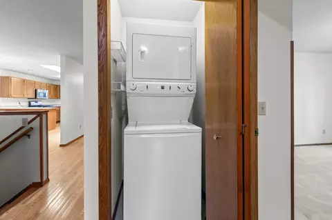 Entry Way - 933 E Windfield Pl #A, Appleton, WI 54911 photo 2 of 2