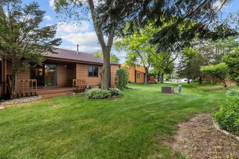 Exterior - 933 E Windfield Pl #A, Appleton, WI 54911 photo 7 of 9