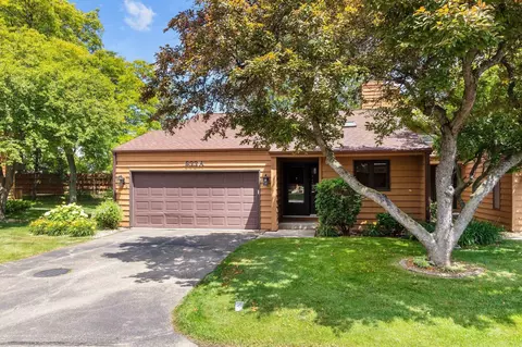 933 E Windfield Pl #A, Appleton, WI 54911