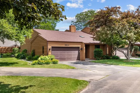 Exterior - 933 E Windfield Pl #A, Appleton, WI 54911 photo 9 of 9