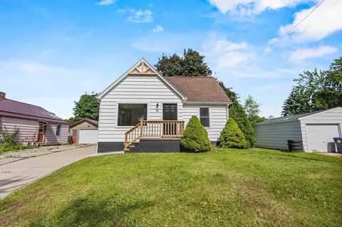316 Lee St, Denmark, WI 54208