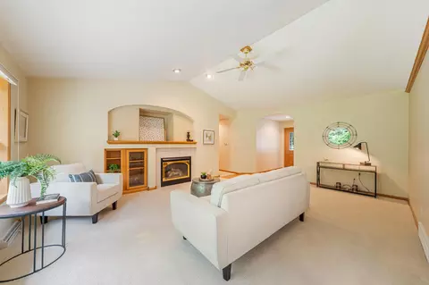 Living - 1424 E Keystone Ln, Appleton, WI 54913 photo 4 of 5