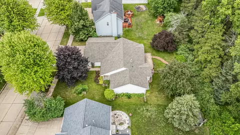 View/Area - 1424 E Keystone Ln, Appleton, WI 54913 photo 3 of 8
