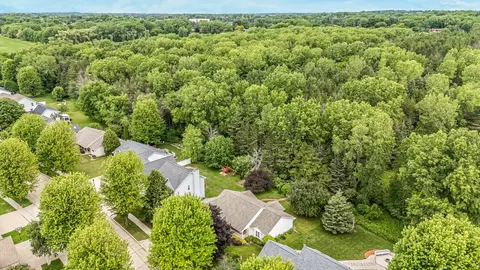 View/Area - 1424 E Keystone Ln, Appleton, WI 54913 photo 5 of 8