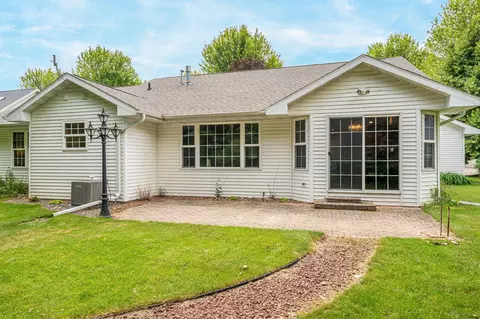Exterior - 1424 E Keystone Ln, Appleton, WI 54913 photo 7 of 8