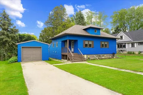 710 Center St, Kewaunee, WI 54216