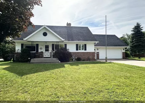 262 Park Ave, Oconto Falls, WI 54154