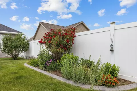 Exterior - 3627 Tulip Trl, Appleton, WI 54913 photo 12 of 24