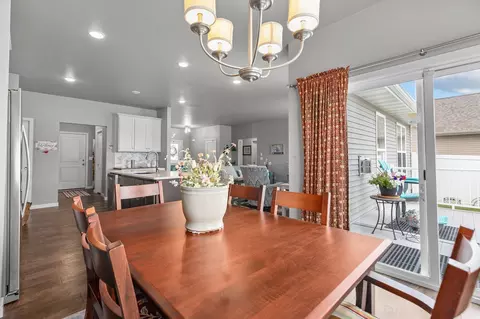 Dining - 3627 Tulip Trl, Appleton, WI 54913 photo 3 of 3