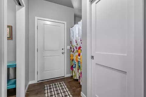 Entry Way - 3627 Tulip Trl, Appleton, WI 54913 photo 4 of 5