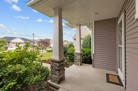 Exterior - 3627 Tulip Trl, Appleton, WI 54913 photo 6 of 24