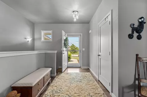 Entry Way - 3627 Tulip Trl, Appleton, WI 54913 photo 1 of 5
