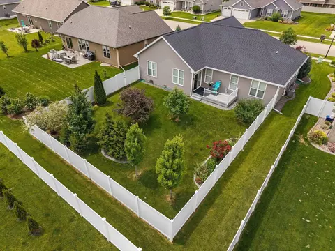 Exterior - 3627 Tulip Trl, Appleton, WI 54913 photo 22 of 24