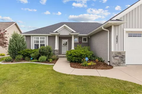 Exterior - 3627 Tulip Trl, Appleton, WI 54913 photo 3 of 24