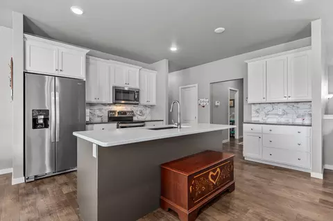 Kitchen - 3627 Tulip Trl, Appleton, WI 54913 photo 2 of 5