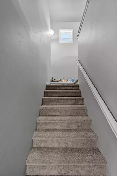 Entry Way - 3627 Tulip Trl, Appleton, WI 54913 photo 5 of 5