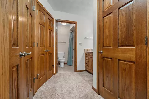 Entry Way - 151 Harrys Gtwy, Appleton, WI 54914 photo 2 of 2