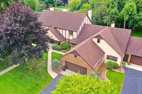 View/Area - 151 Harrys Gtwy, Appleton, WI 54914 photo 1 of 20