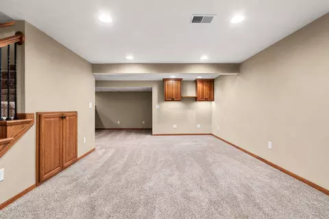 Living - 151 Harrys Gtwy, Appleton, WI 54914 photo 9 of 10