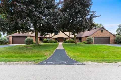 Exterior - 151 Harrys Gtwy, Appleton, WI 54914 photo 6 of 14