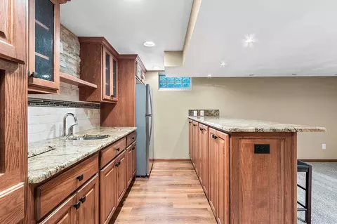 Kitchen - 151 Harrys Gtwy, Appleton, WI 54914 photo 7 of 7