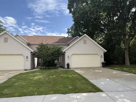 n170w19981 Willow Ridge Dr, Jackson, WI 53037