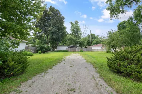 1063 Langlade Ave, Green Bay, WI 54304