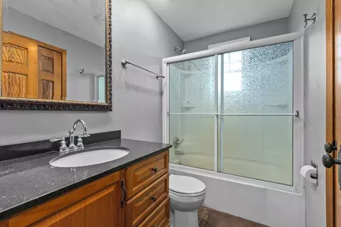 Bath - n2749 Evergreen Lane, Appleton, WI 54913 photo 1 of 3